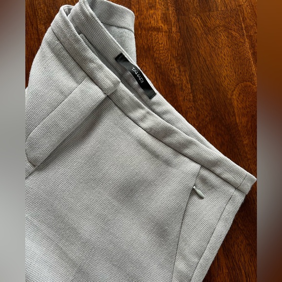 Tahari neutral dress pant- size 2 - Picture 3 of 10
